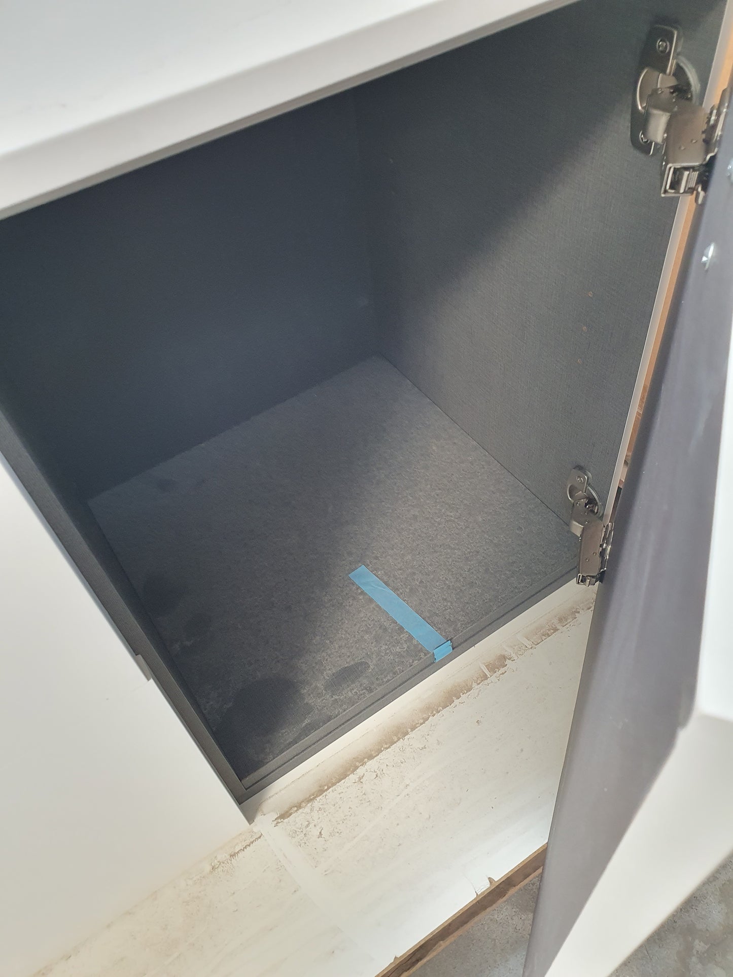 Mobile bagno sospeso bianco