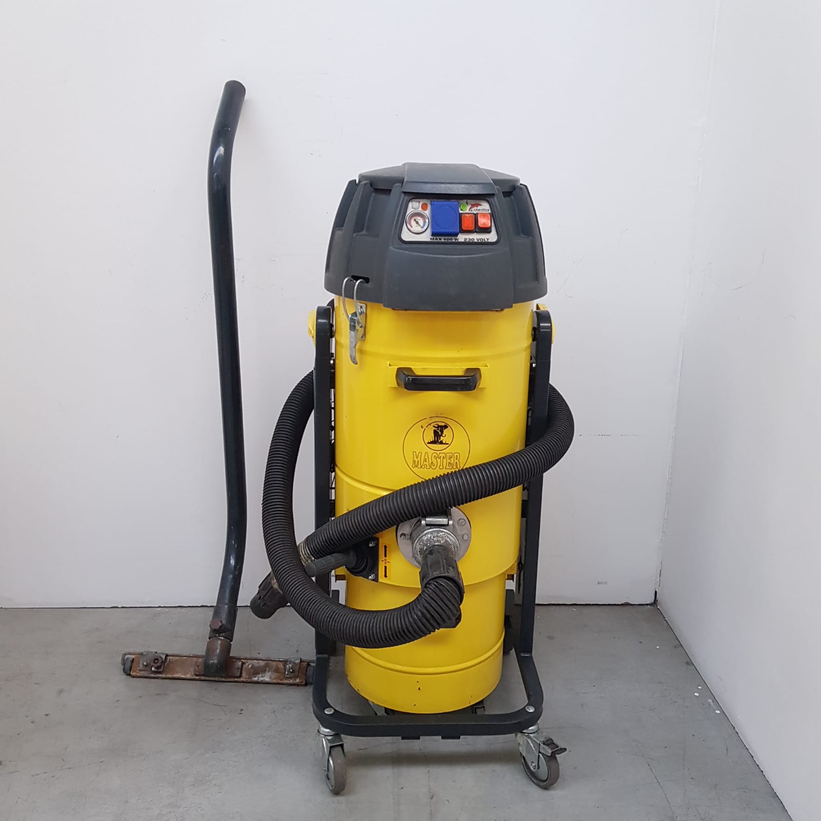 Aspirapolvere aspiraliquidi Delfin 352