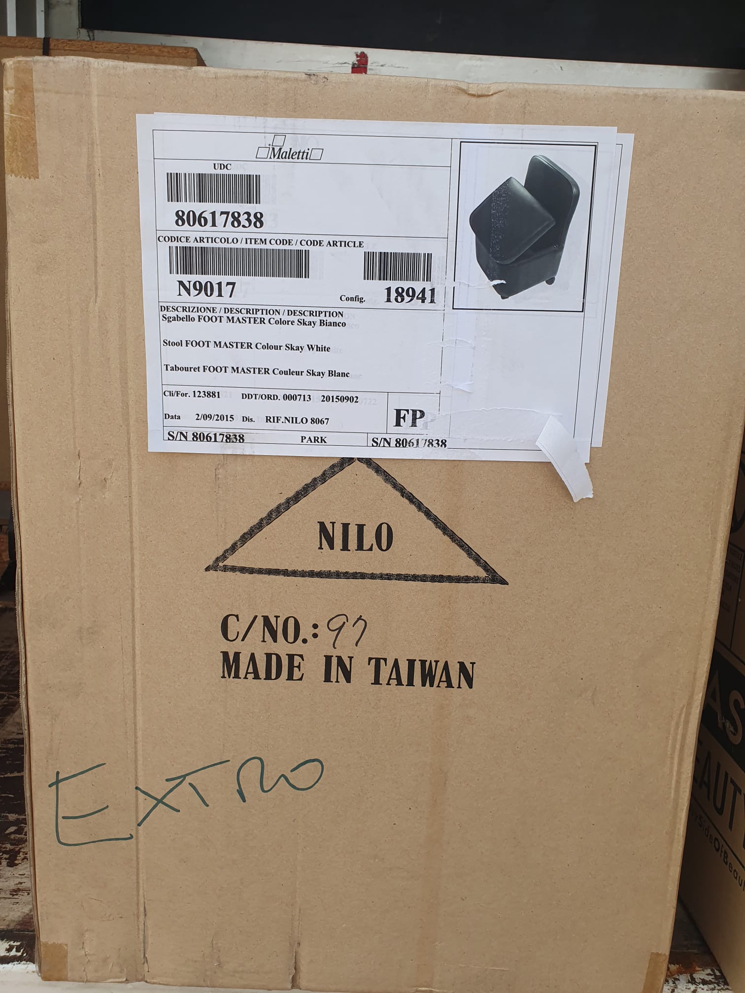 Sgabello Foot Master Maletti per estetiste