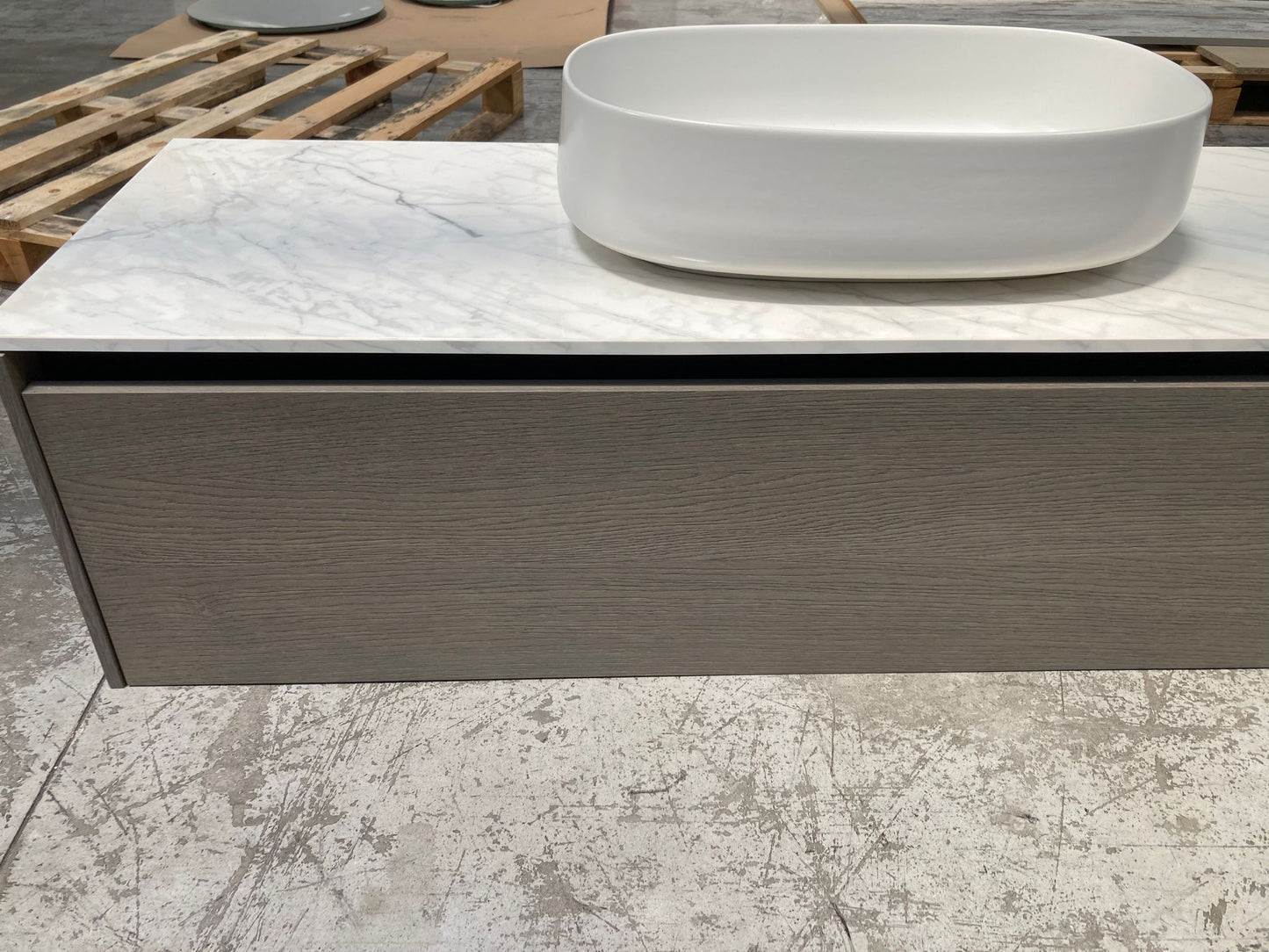 Mobile da bagno moderno sospeso a muro