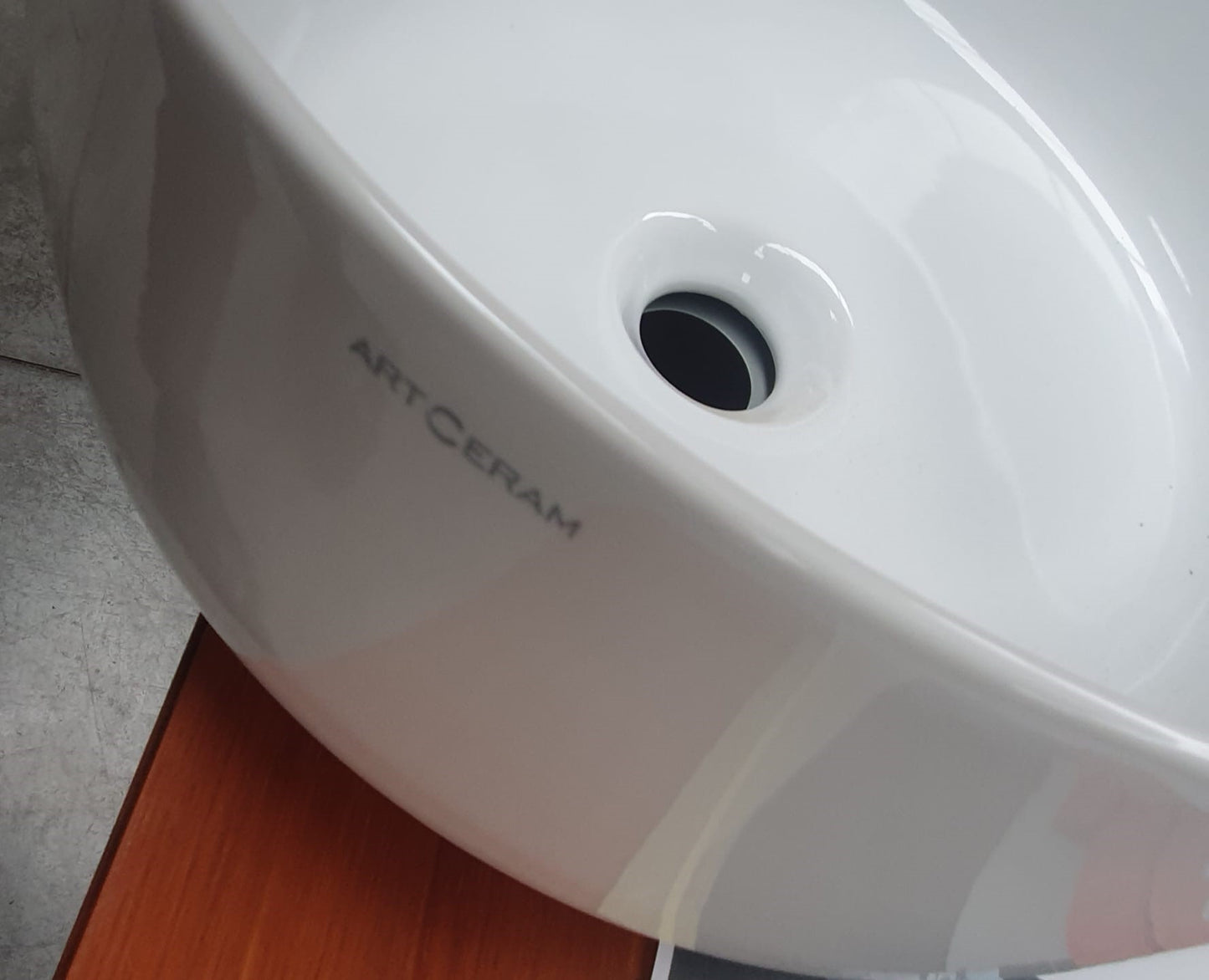 Mobile bagno sospeso ciliegio