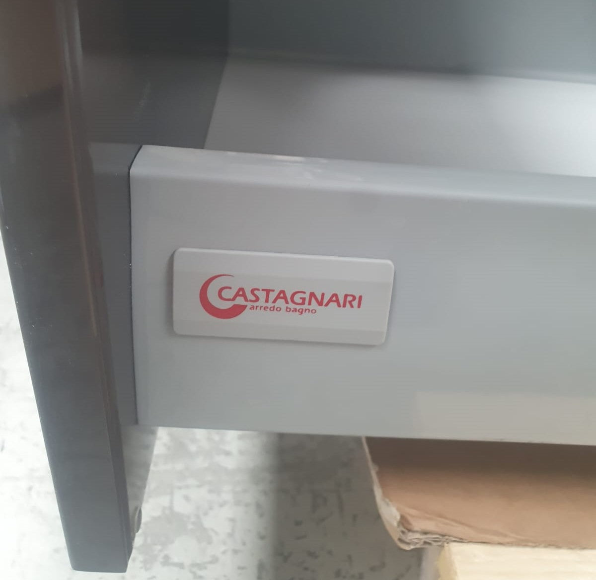 Mobile bagno semicurvo amaranto