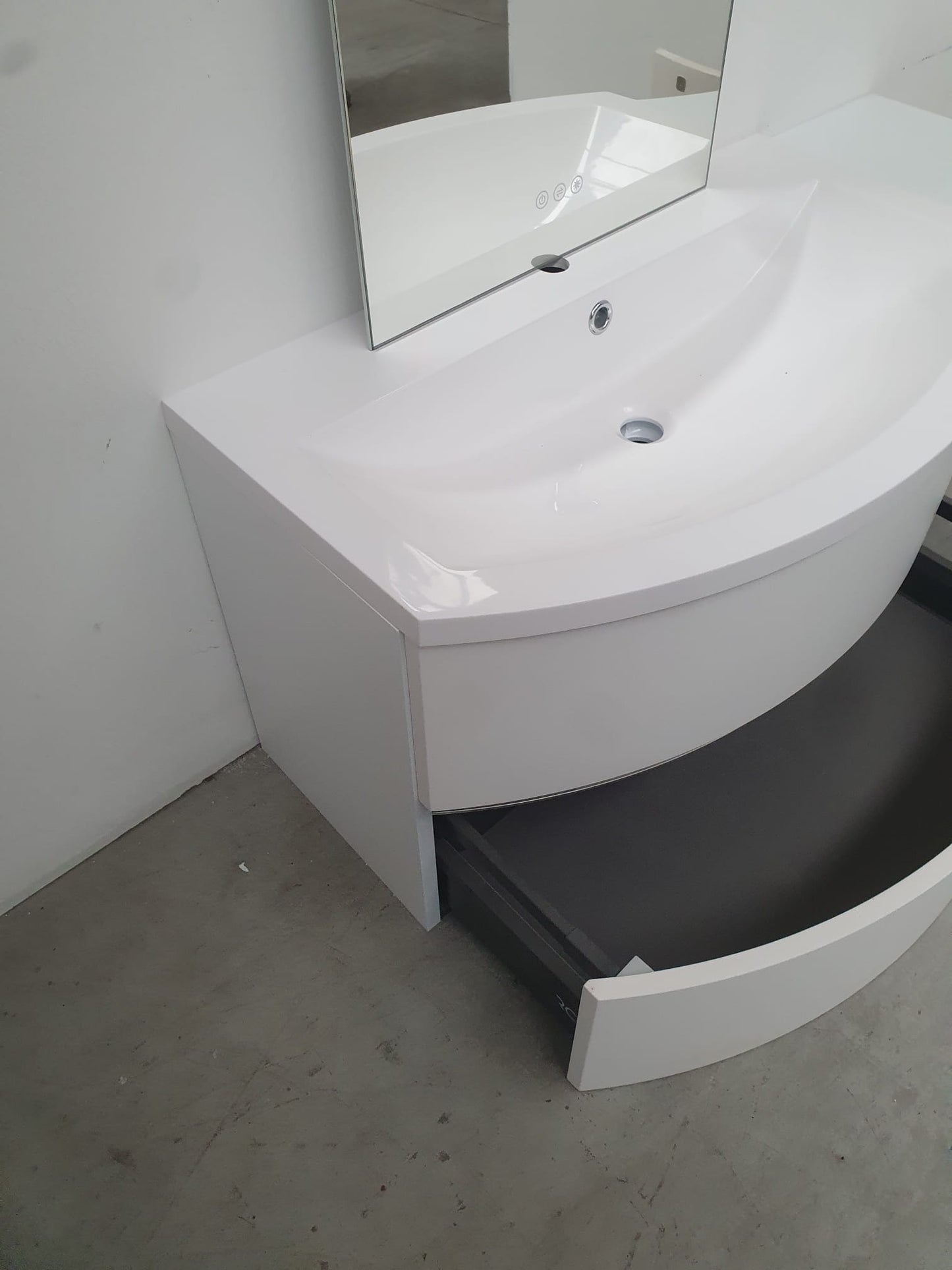 Mobile da bagno bianco semicurvo L 111 cm