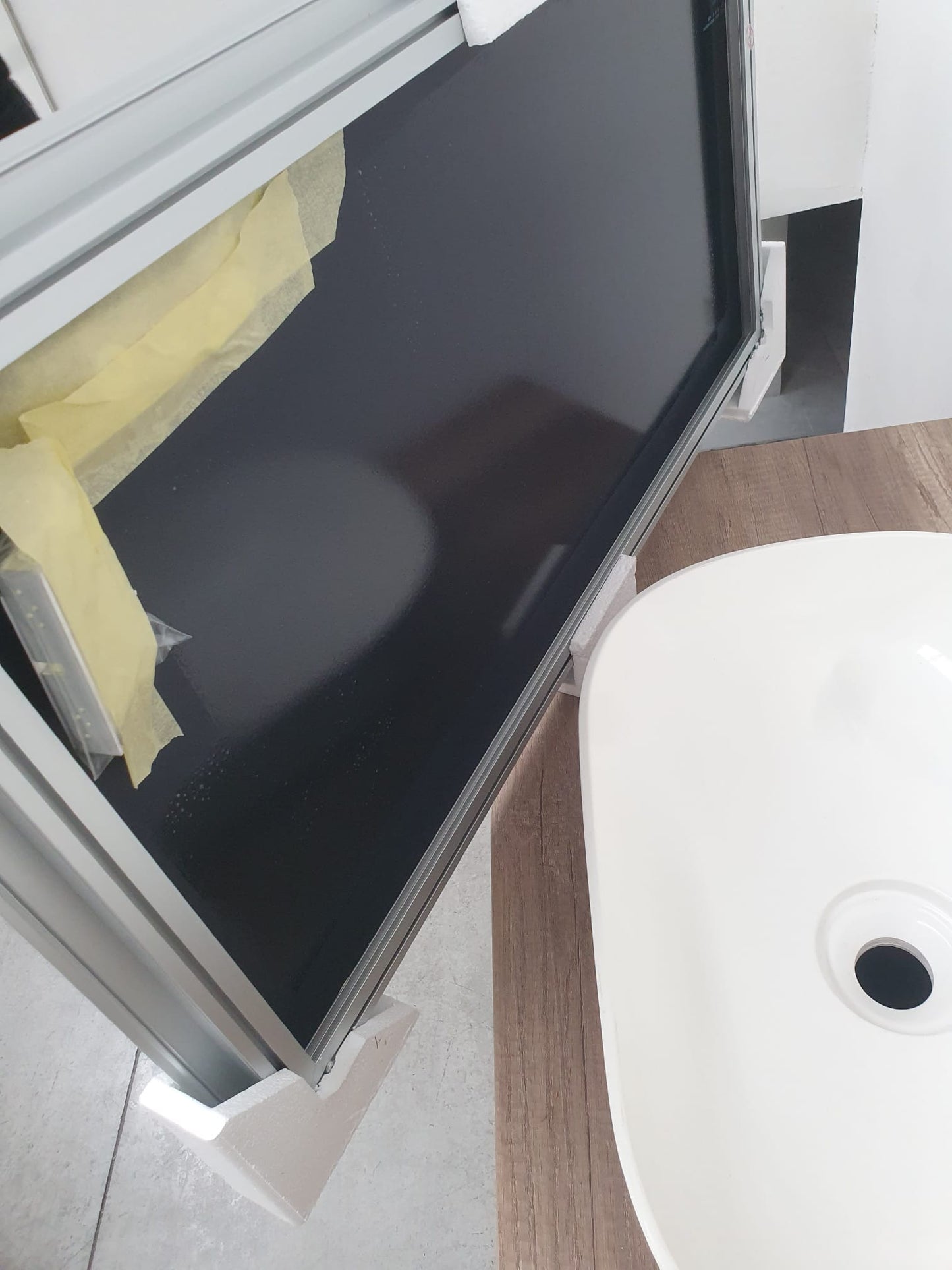 Mobile da bagno con lavabo in appoggio L 105 cm