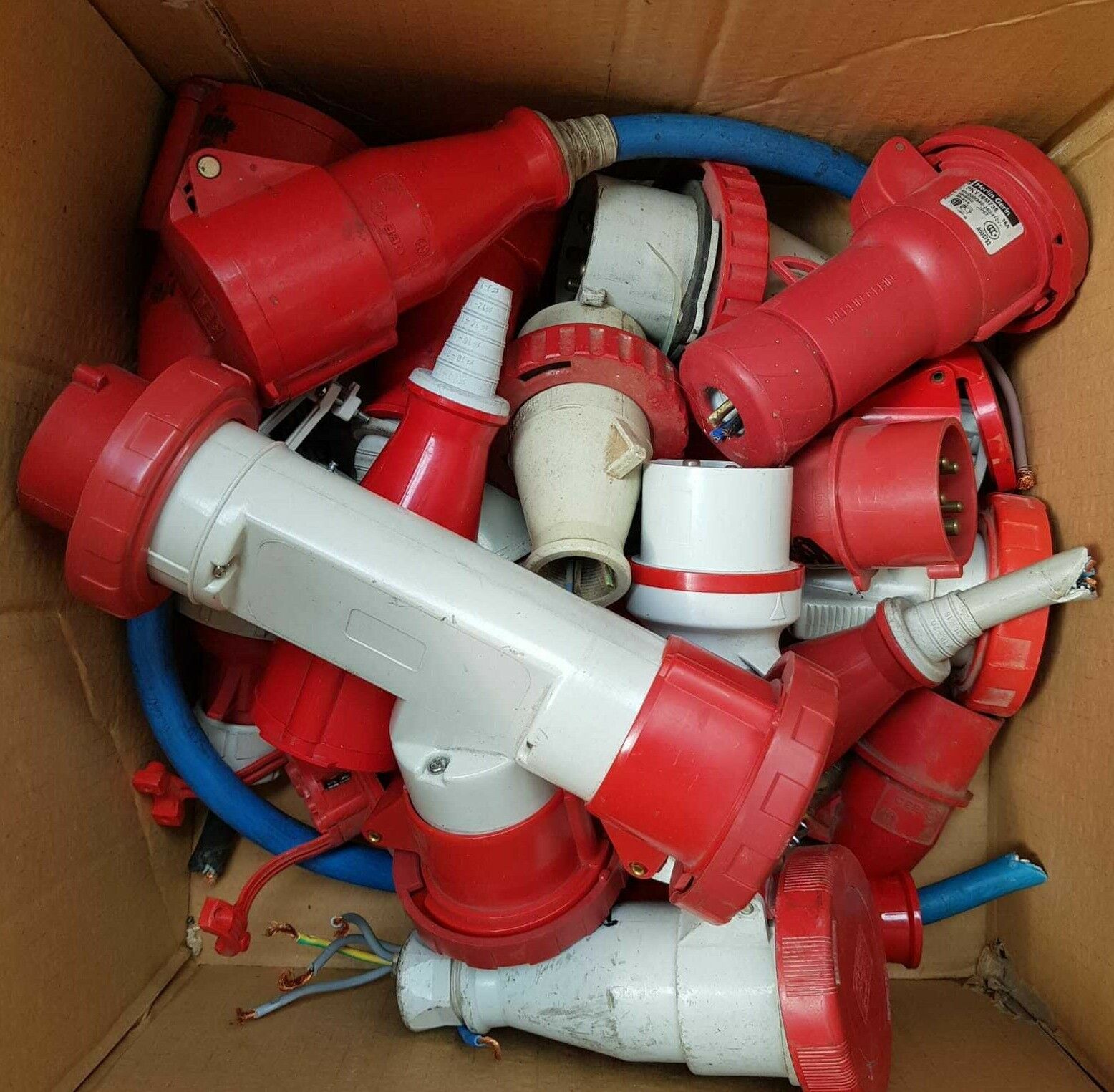 18 Connettori di alimentazione industriali rosso