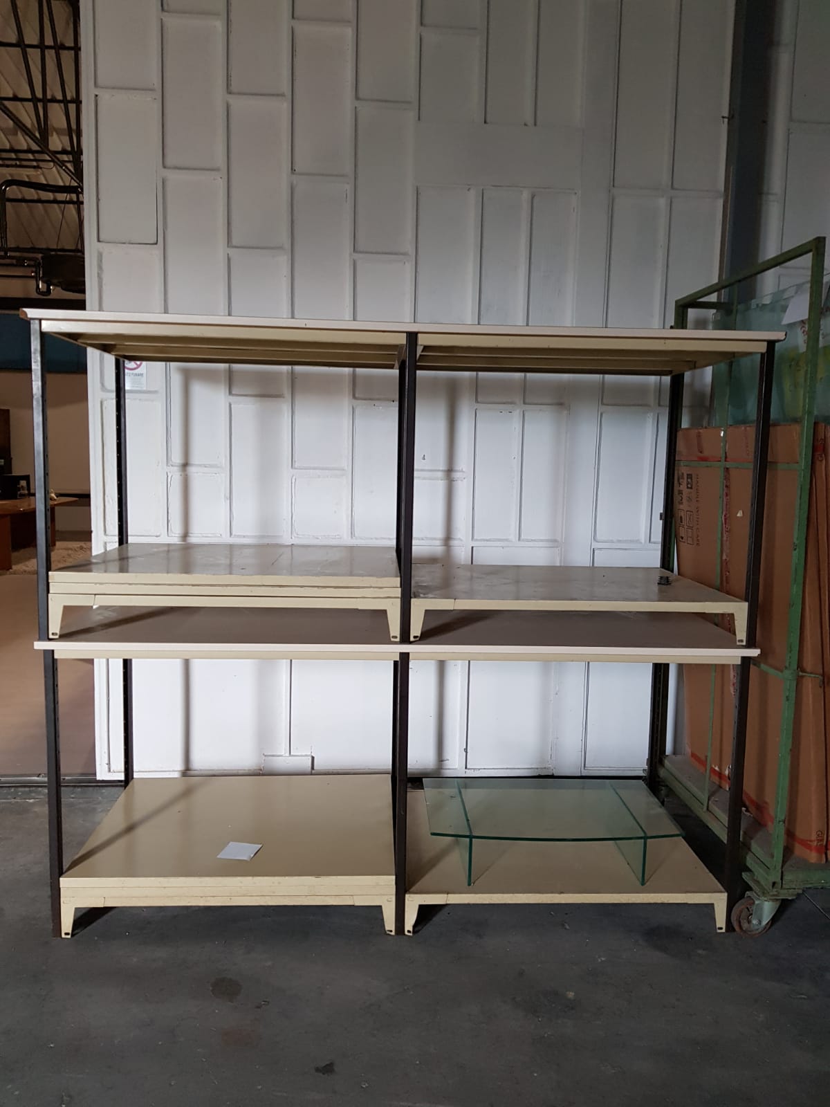 Banco da lavoro L 210 con ripiano intermedio