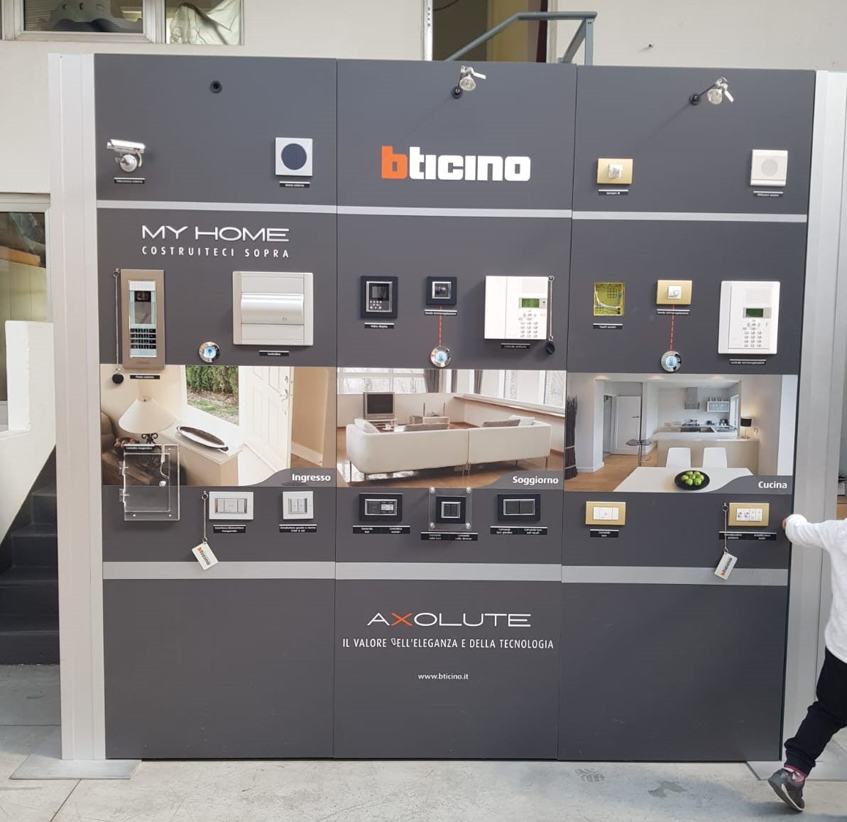 Espositore BTicino aXolute My Home