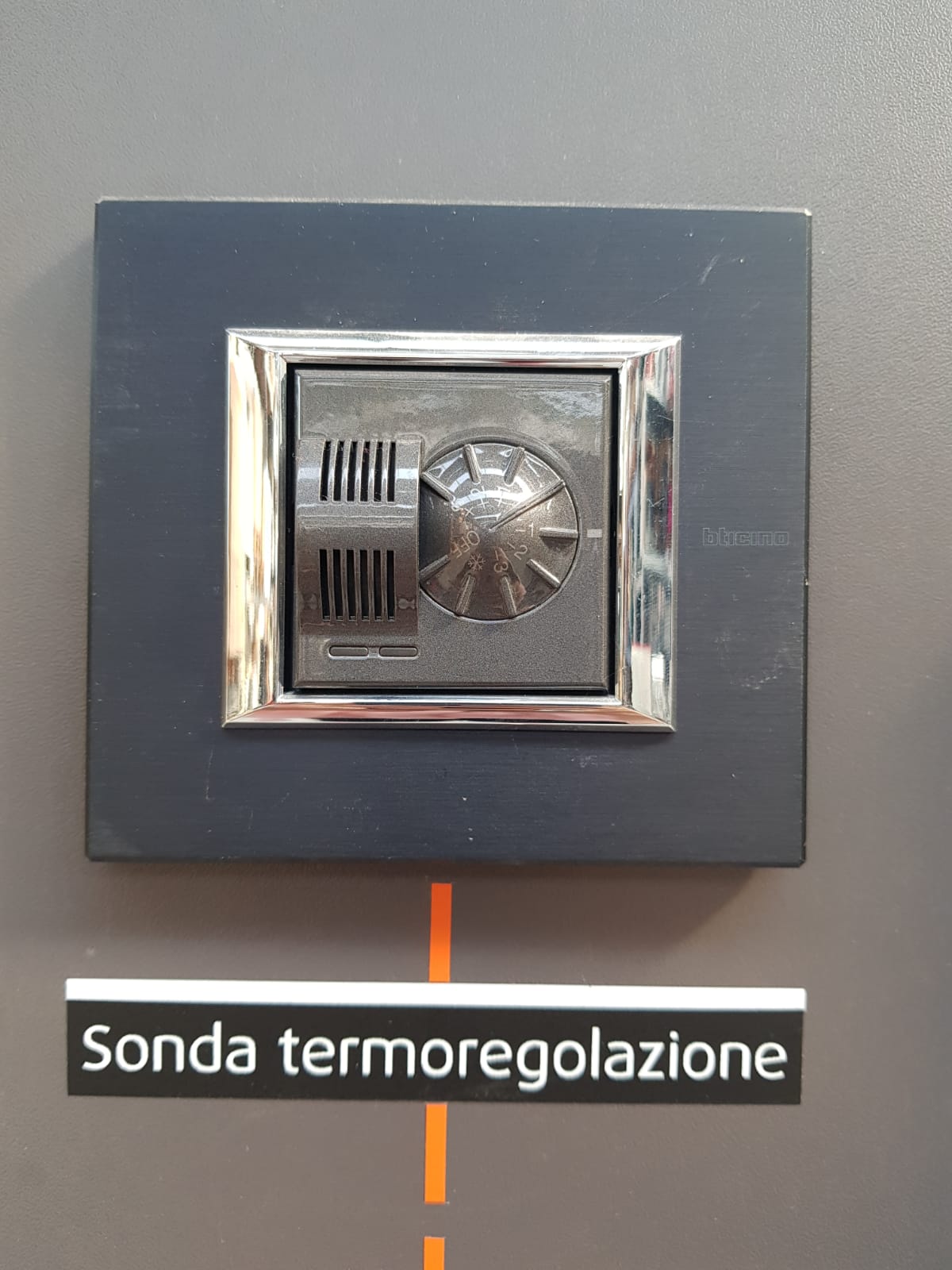 Espositore BTicino aXolute My Home