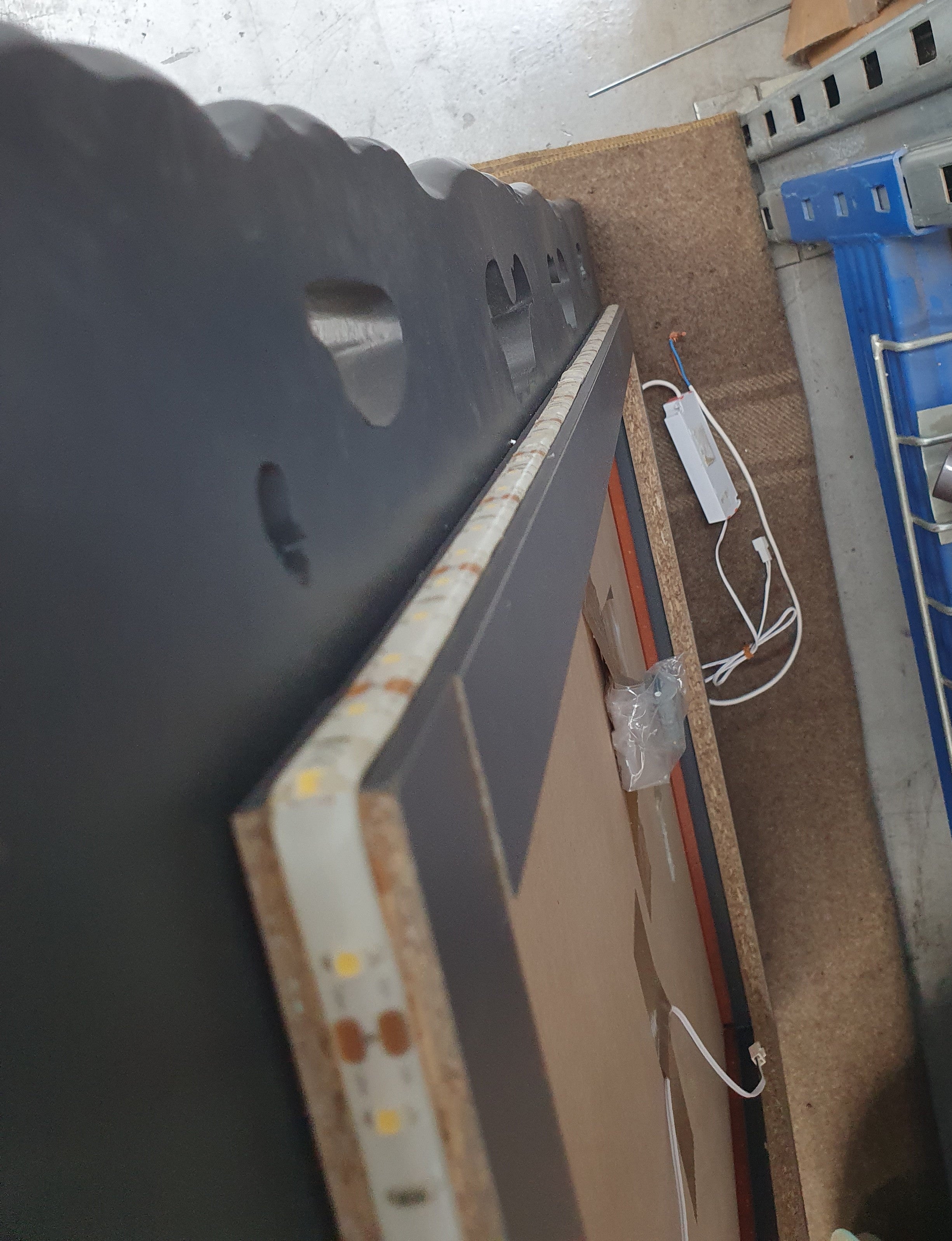 Specchio moderno stile classico retro illuminato