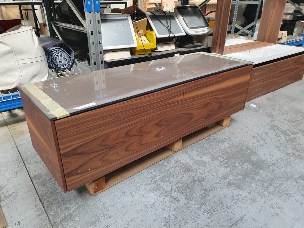 Mobile bagno sospeso a muro