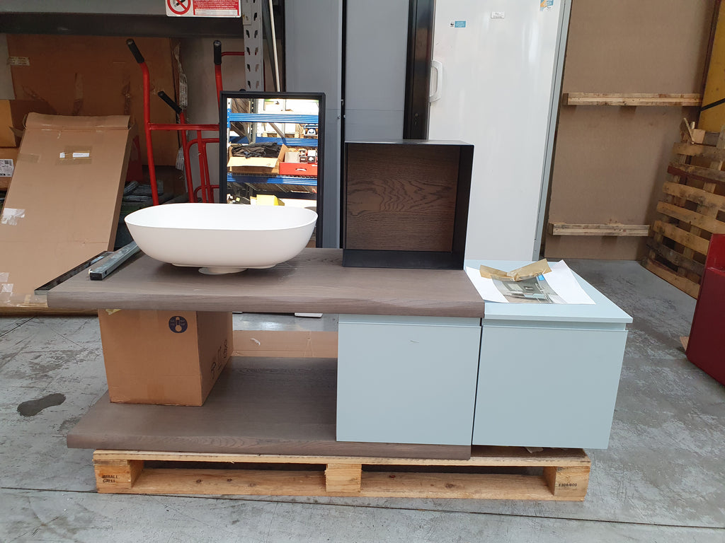 Mobile da bagno sospeso con vano a giorno