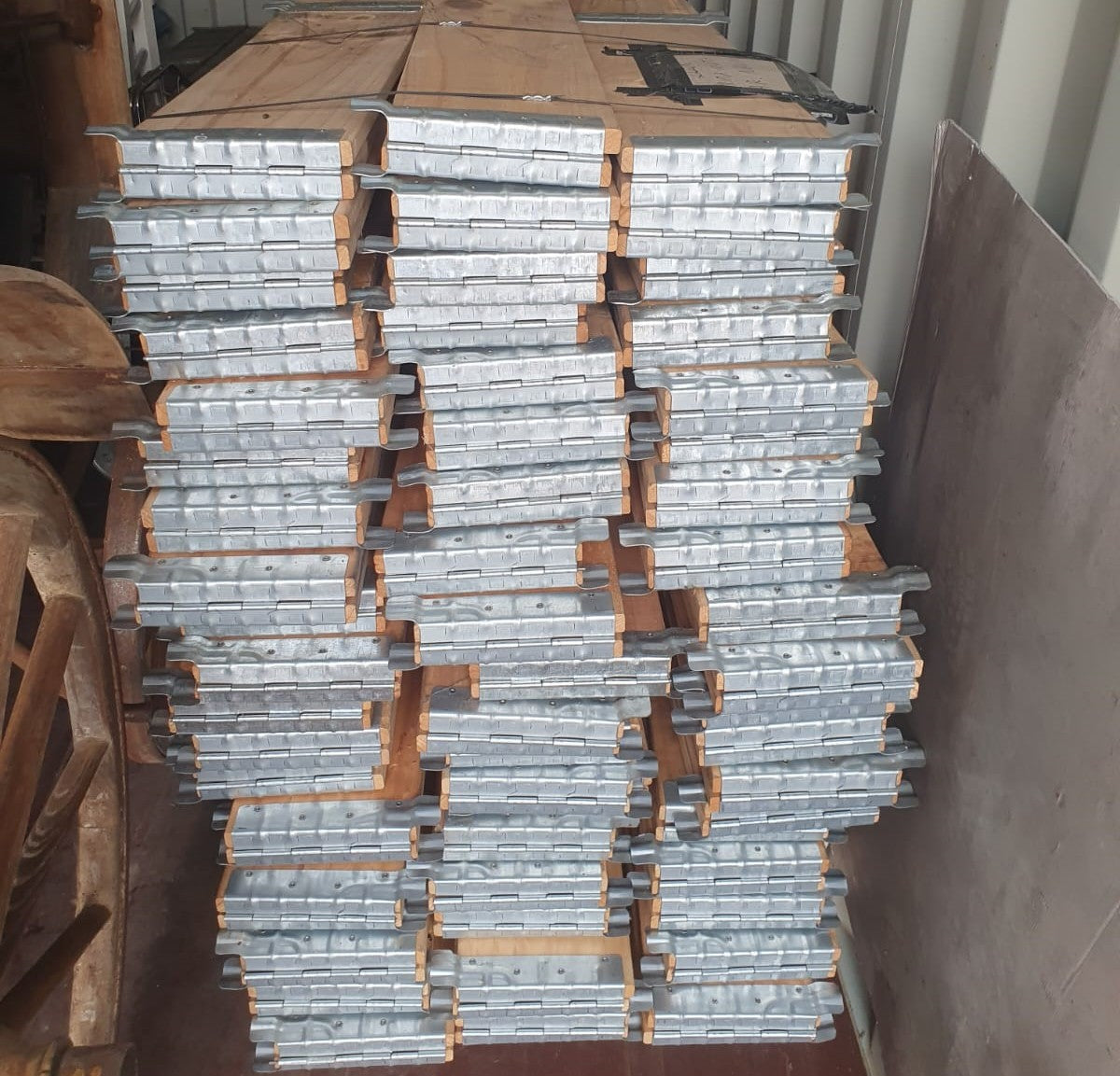 Parietali pallet collari 120x80 H 20 cm