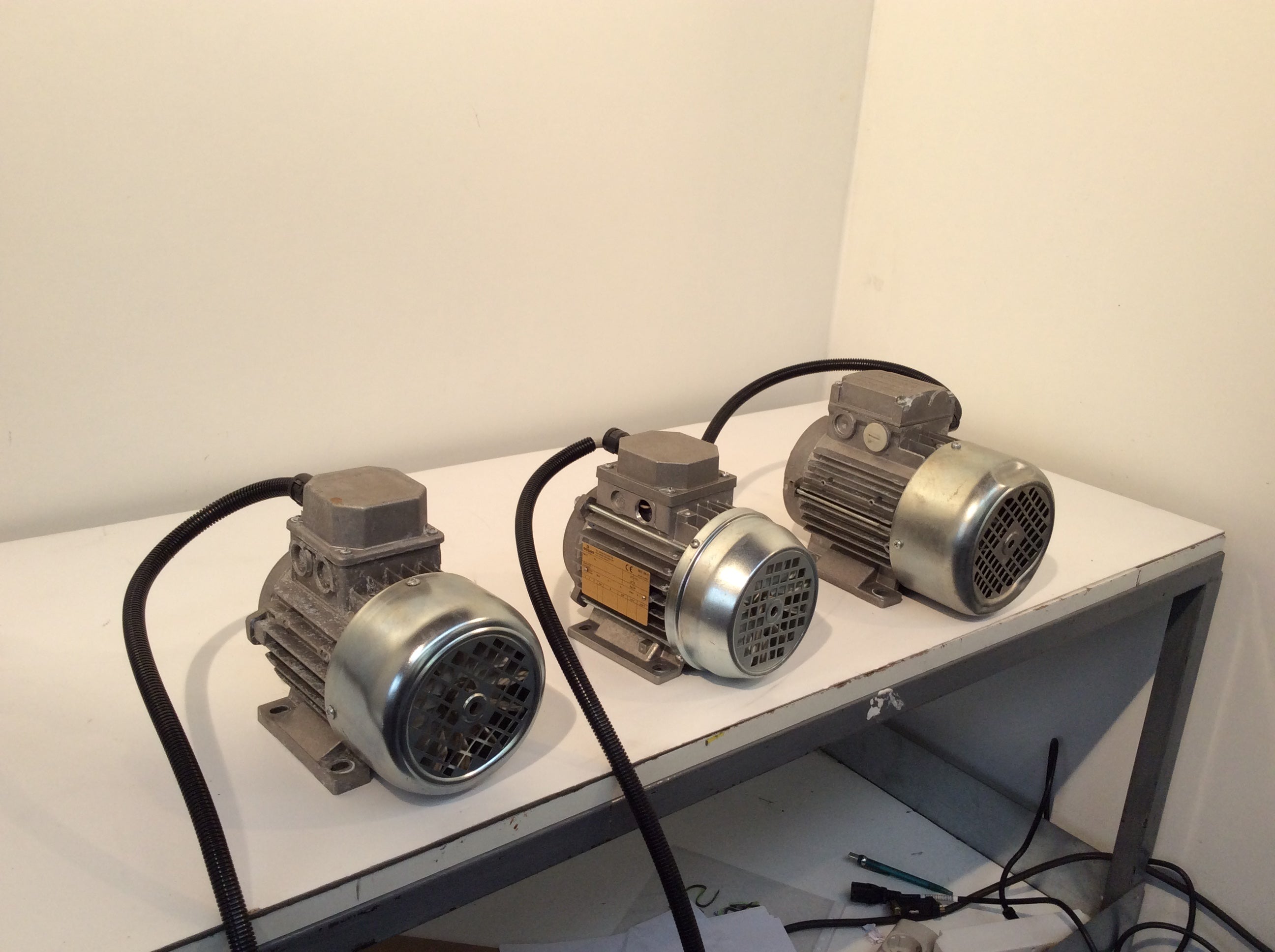 Tre motori Seipee e Bonfiglioli - da fallimento - usato ottimo stato