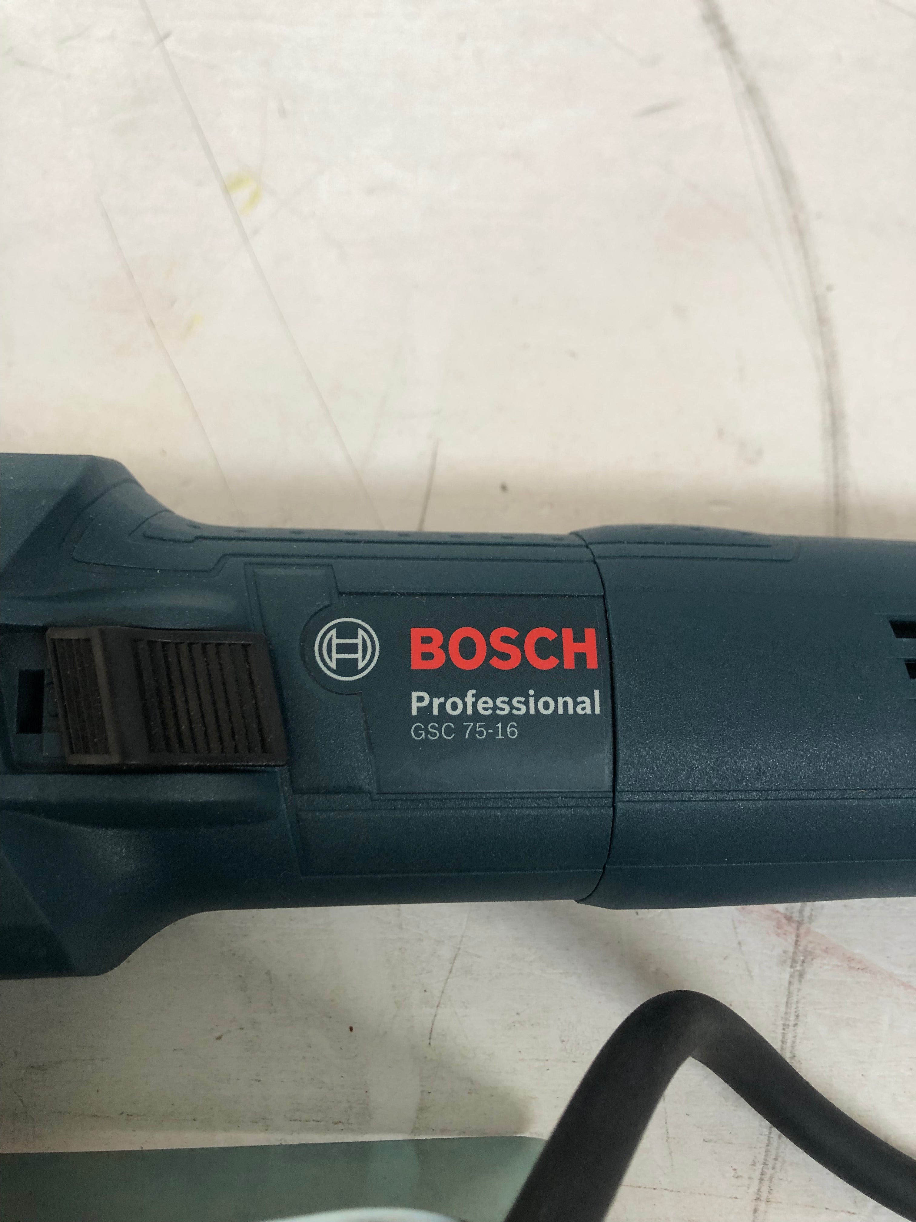 Cesoia Bosch Professional GSC 75-16 usata