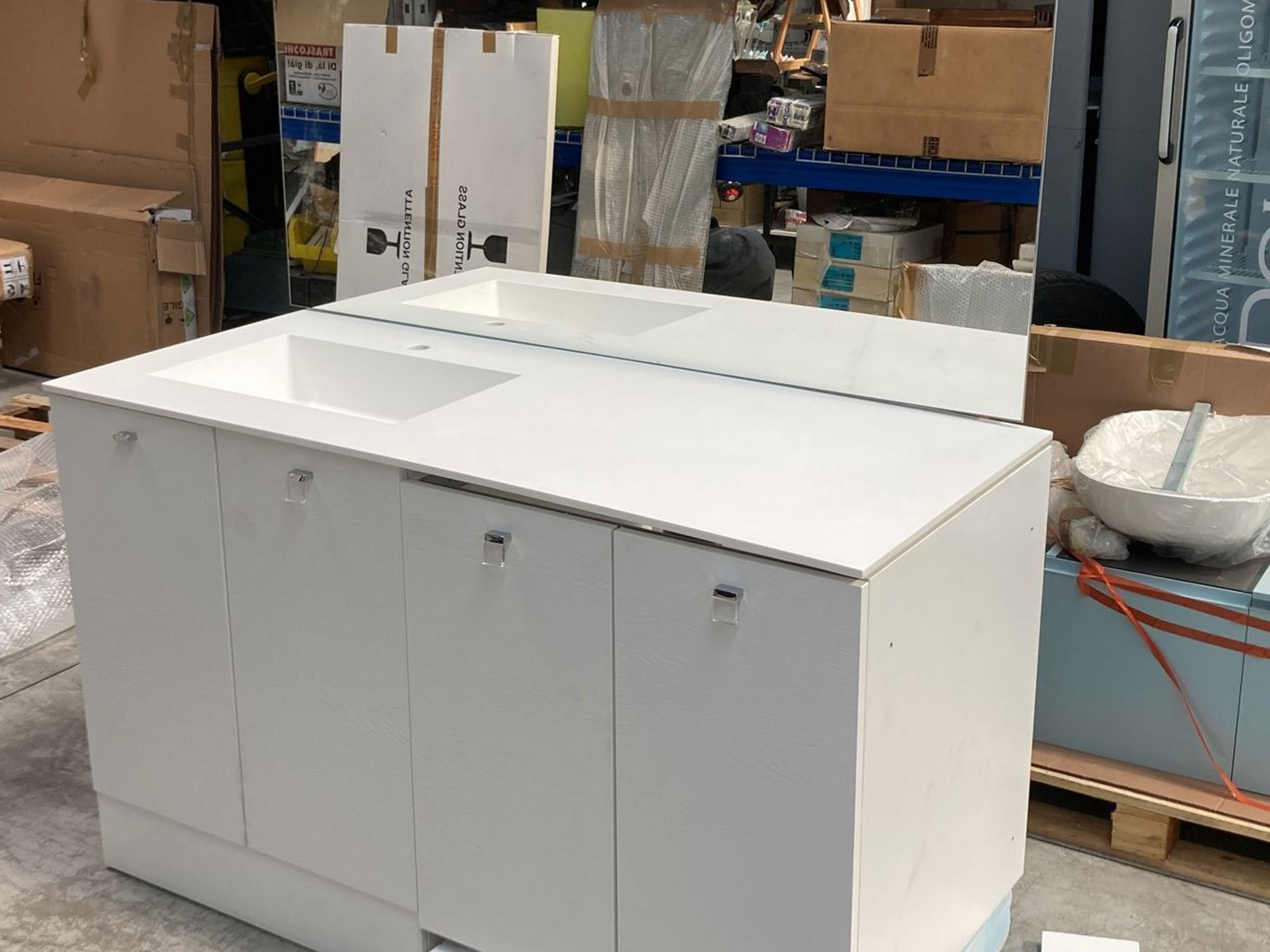 Mobile bianco 4 ante lavanderia