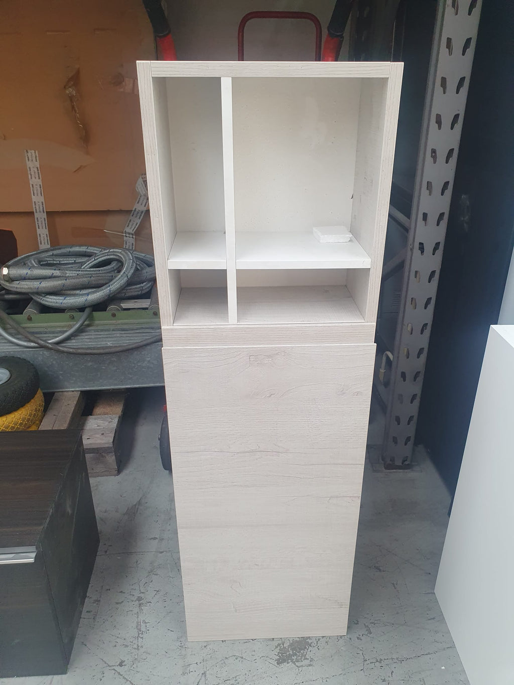 Pensile bagno h 113 cm con cubotti a giorno