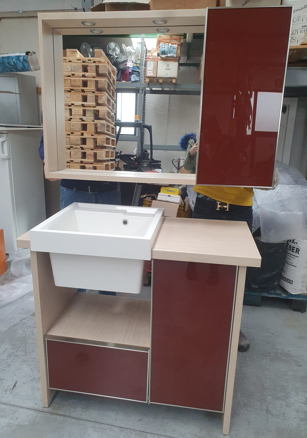 Mobile lavanderia rovere chiaro e rosso rubino