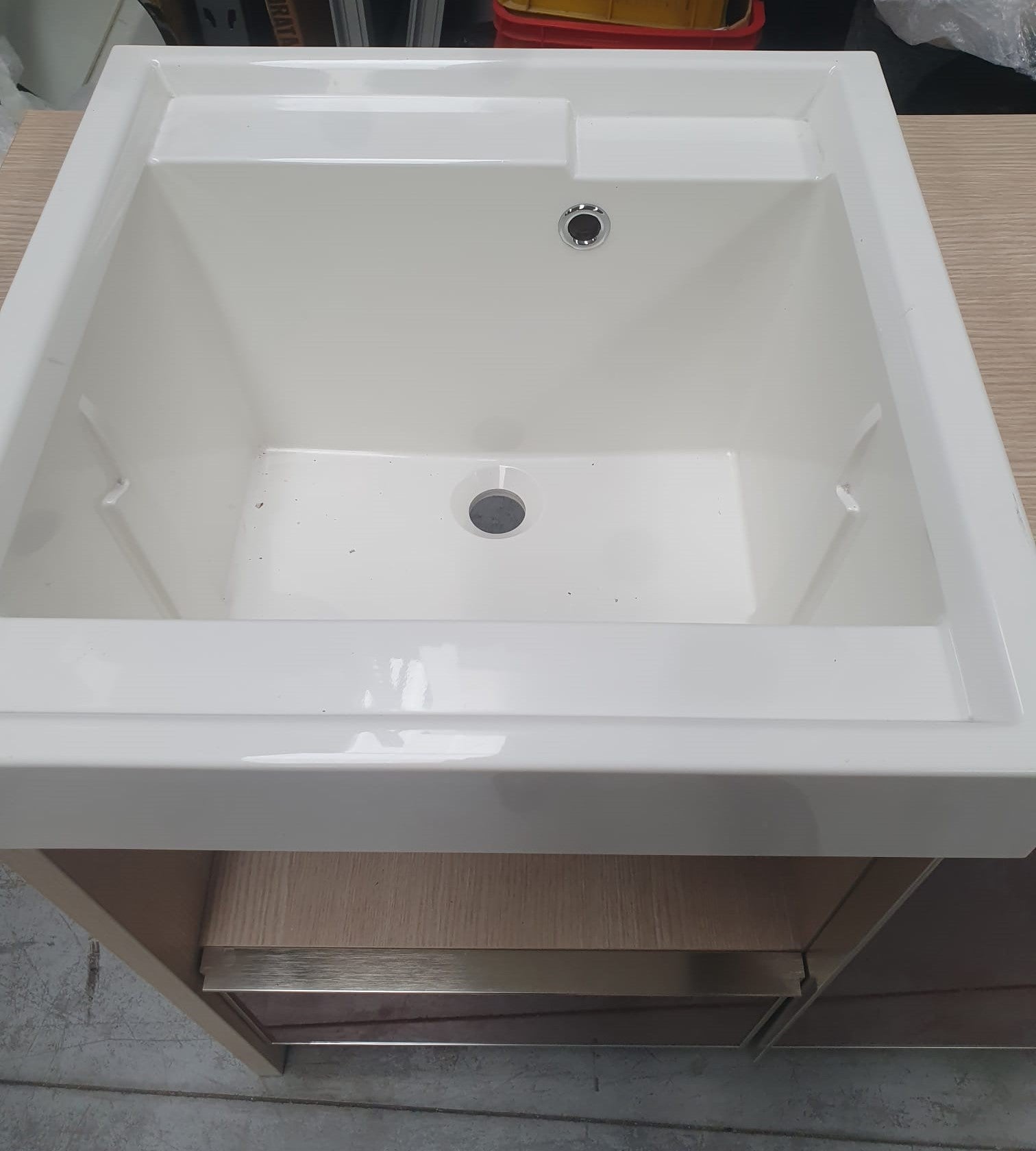 Mobile lavanderia rovere chiaro e rosso rubino