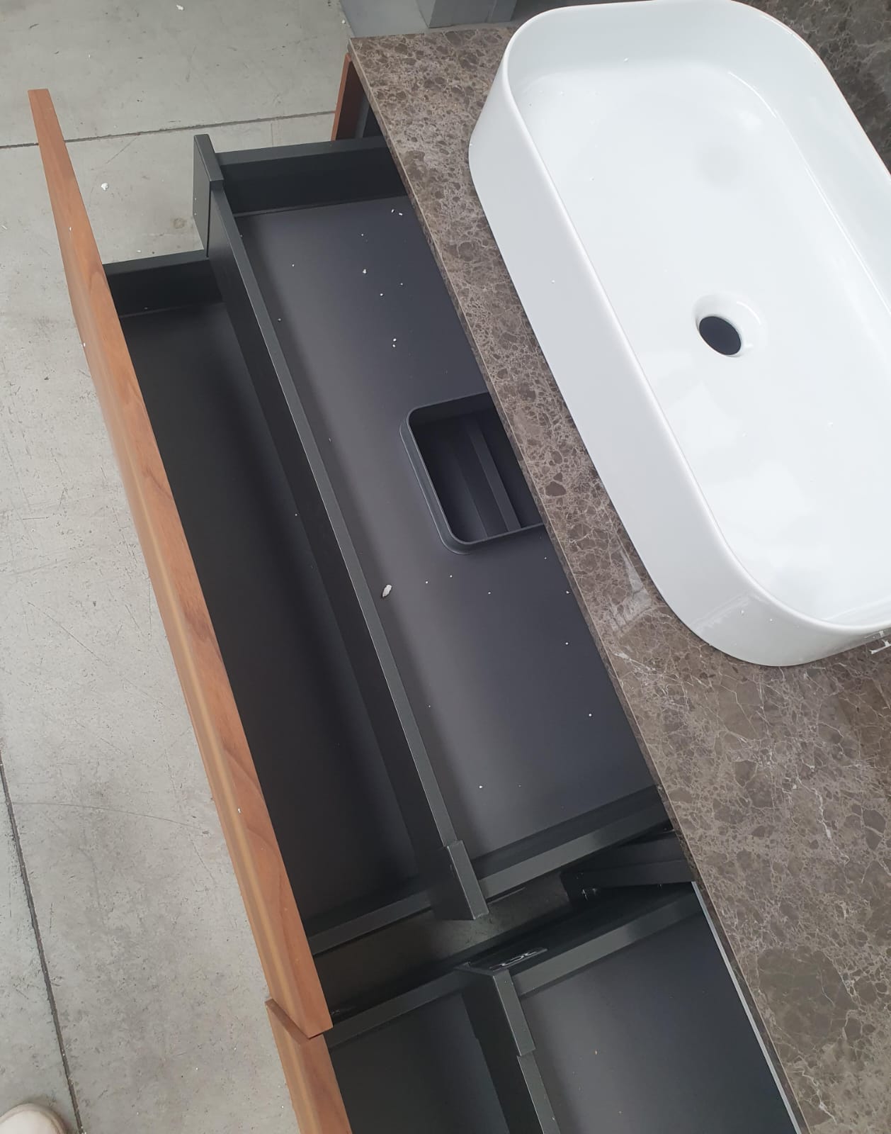 Mobile da bagno da 170 cm sospeso a muro