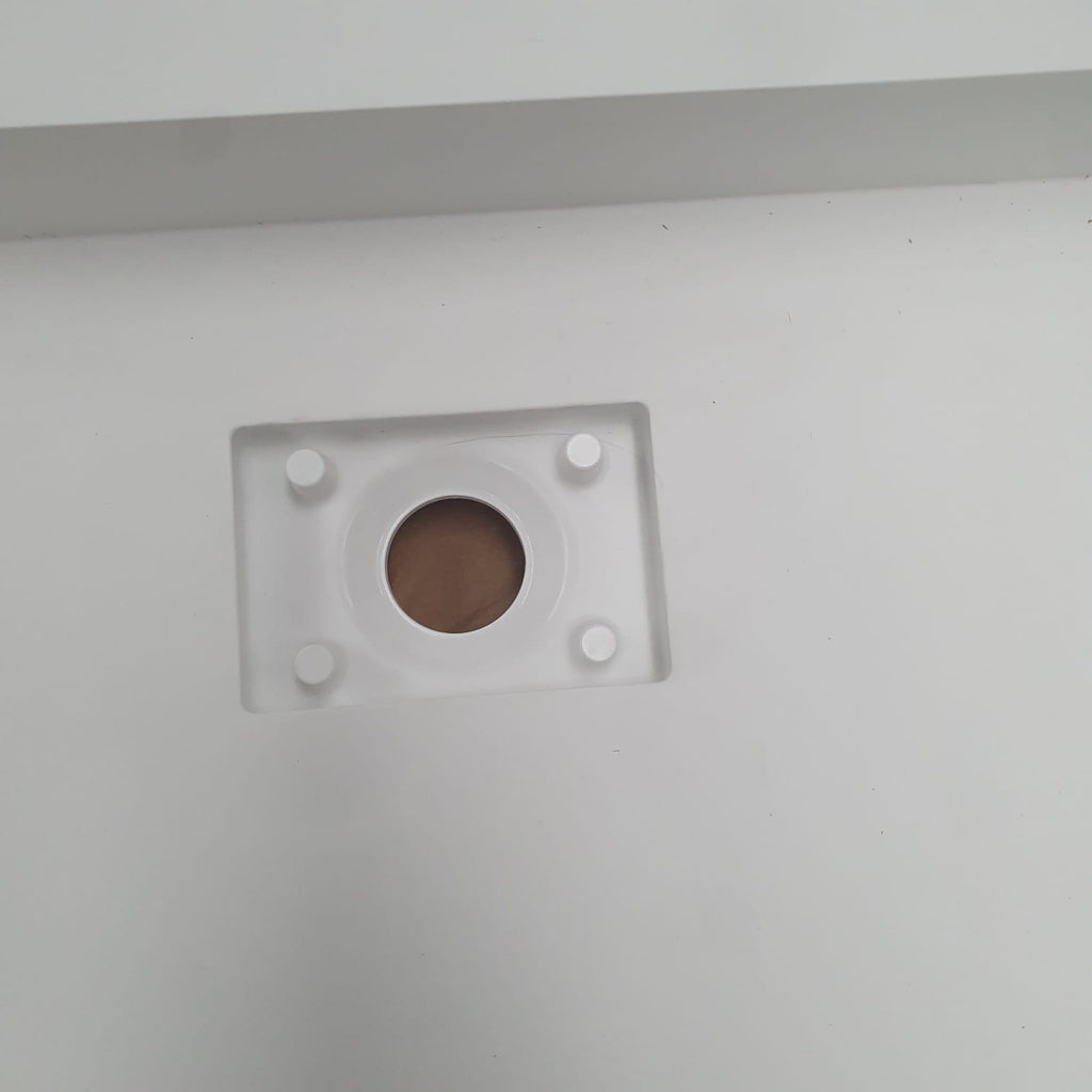 Piano moderno bianco lavabo bagno