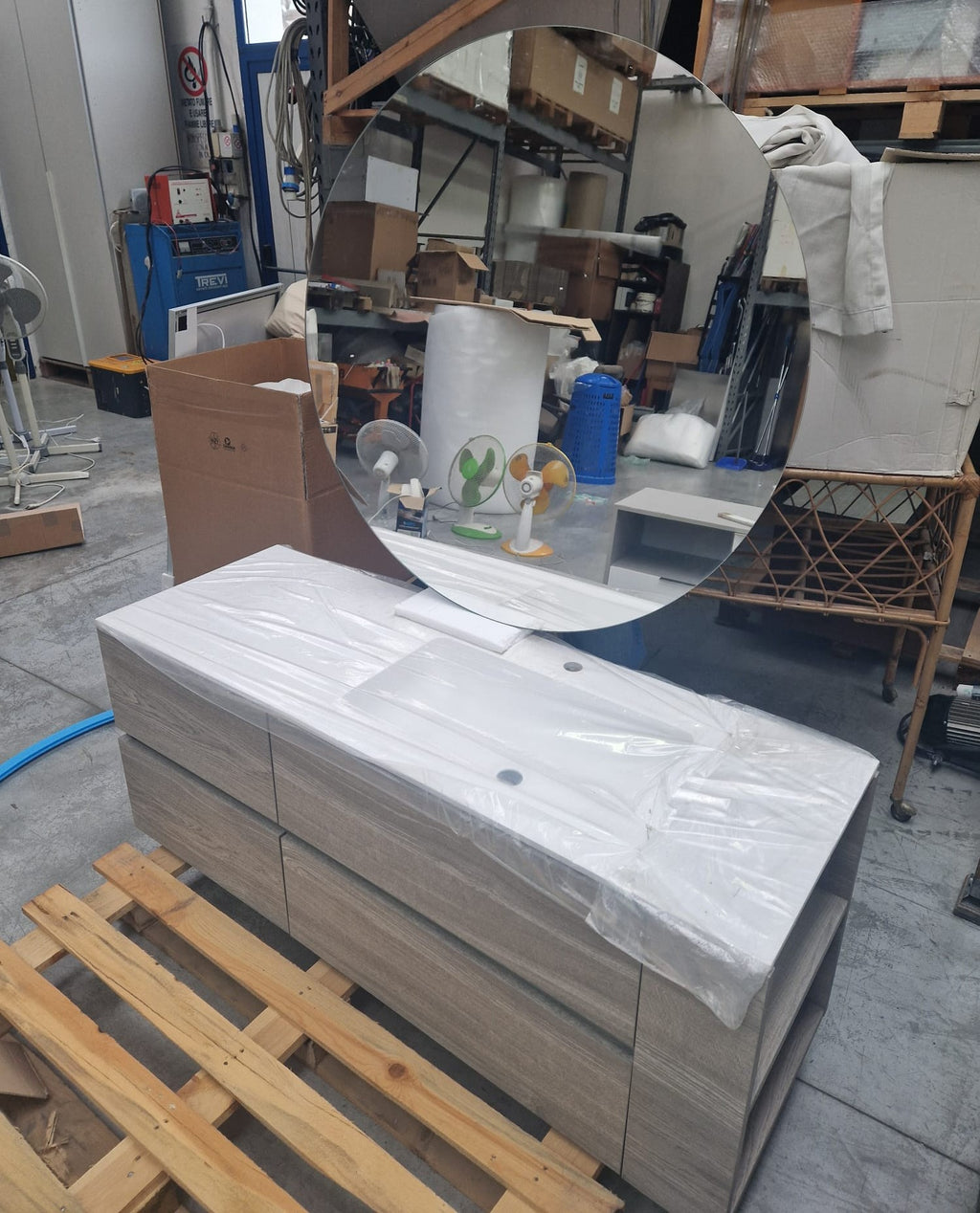 Mobile bagno 4 cassetti e laterale a giorno