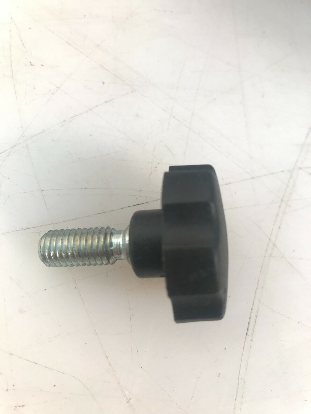 Stock 280 volantini Gamm a sei lobi VP/30 M6x20 Due confezioni