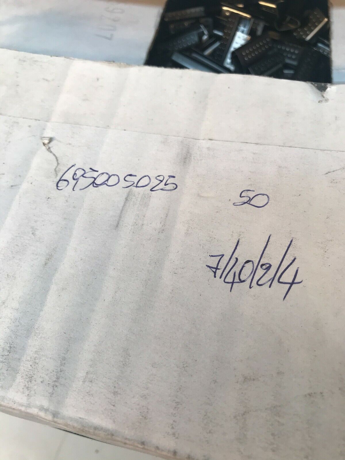 Sigilli per reggetta 28 mm a stock