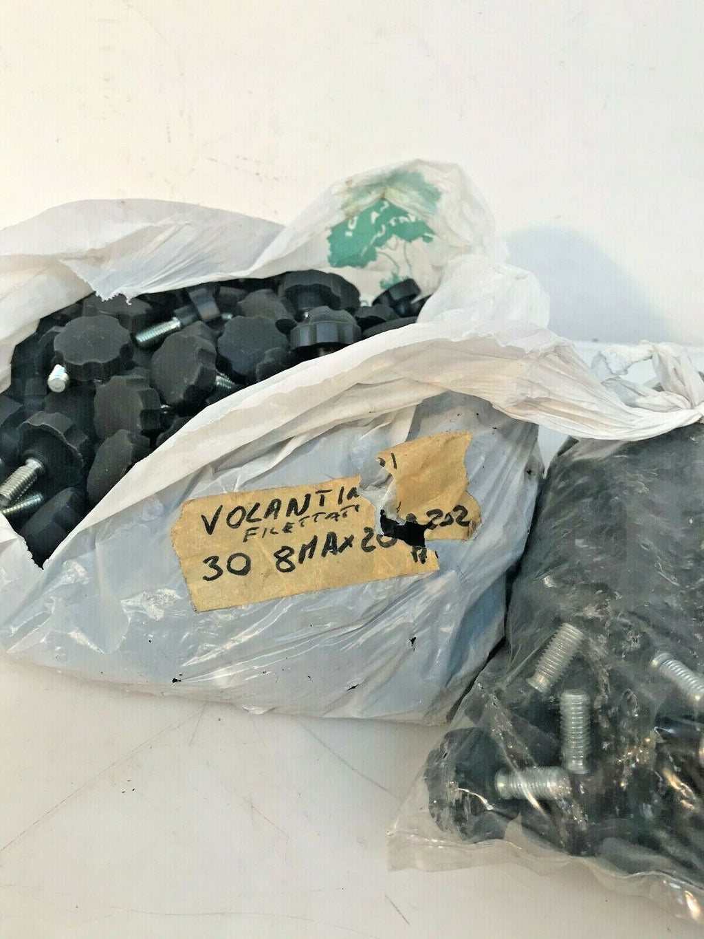 Stock 280 volantini Gamm a sei lobi VP/30 M6x20 Due confezioni