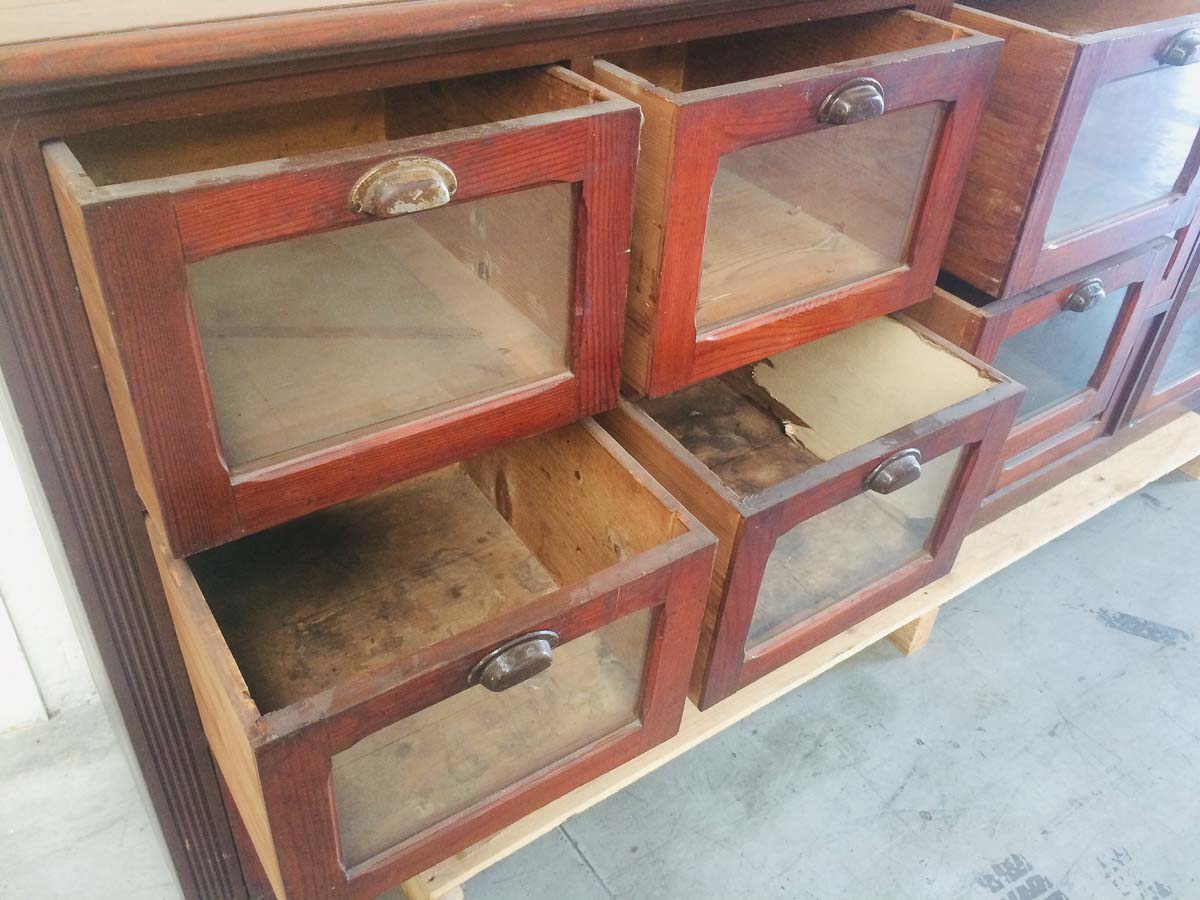 Cassettiera erborista vintage 18 cassetti L 276 cm