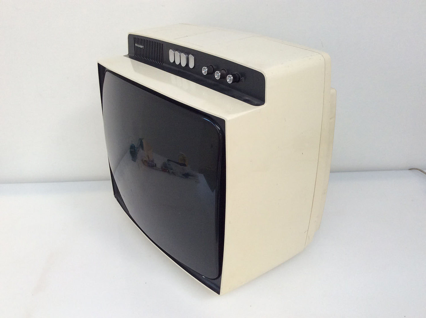 TV vintage del 1973 Mivar televisore 17" T43-B
