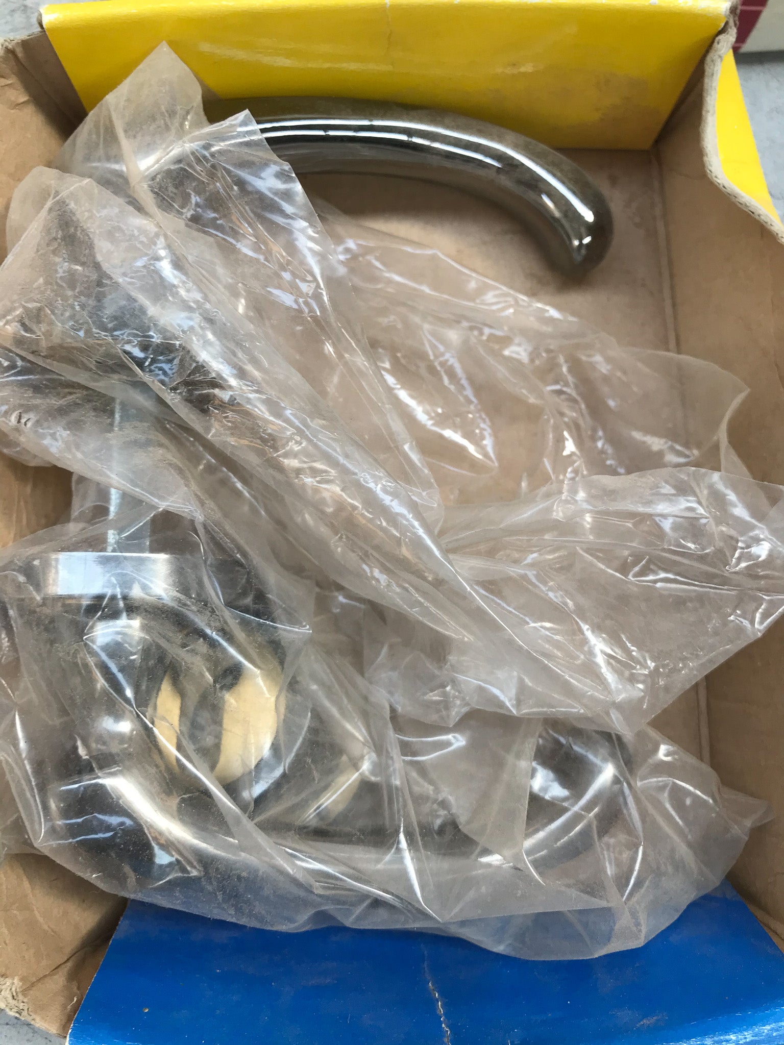 Stock maniglie ed accessori nuovi ed usati Griffer Reguitti Olivari Ghidini