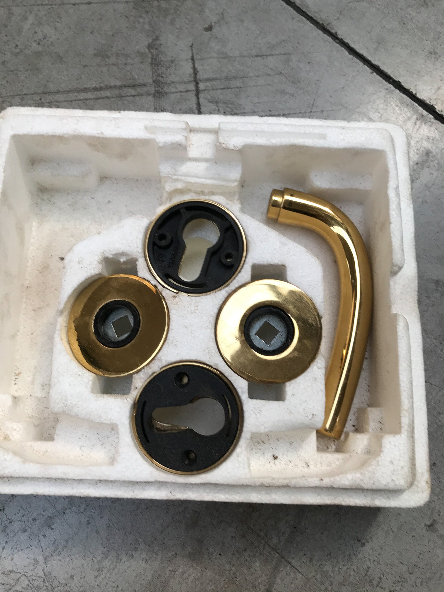 Stock maniglie ed accessori nuovi ed usati Griffer Reguitti Olivari Ghidini