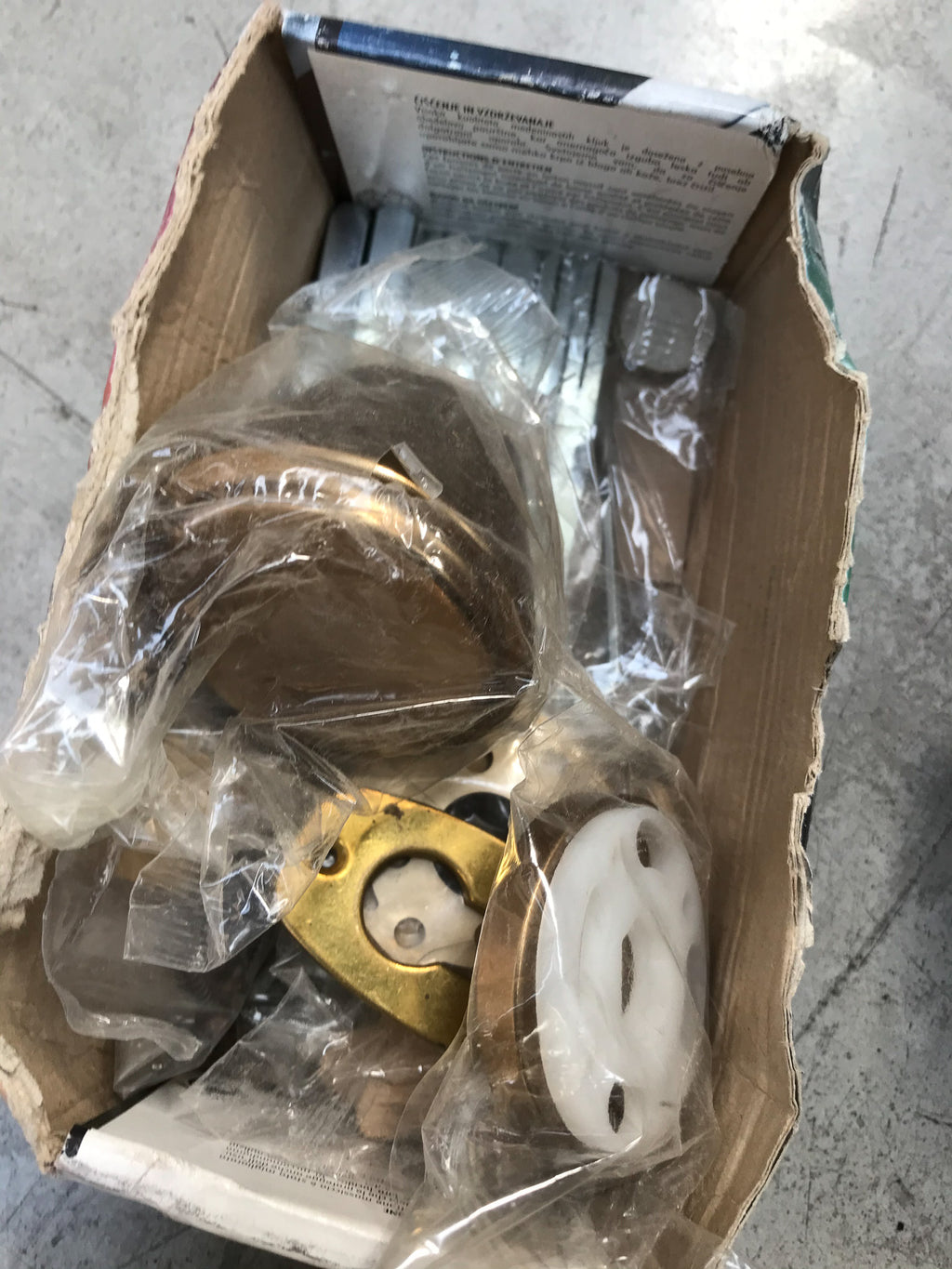 Stock maniglie ed accessori nuovi ed usati Griffer Reguitti Olivari Ghidini