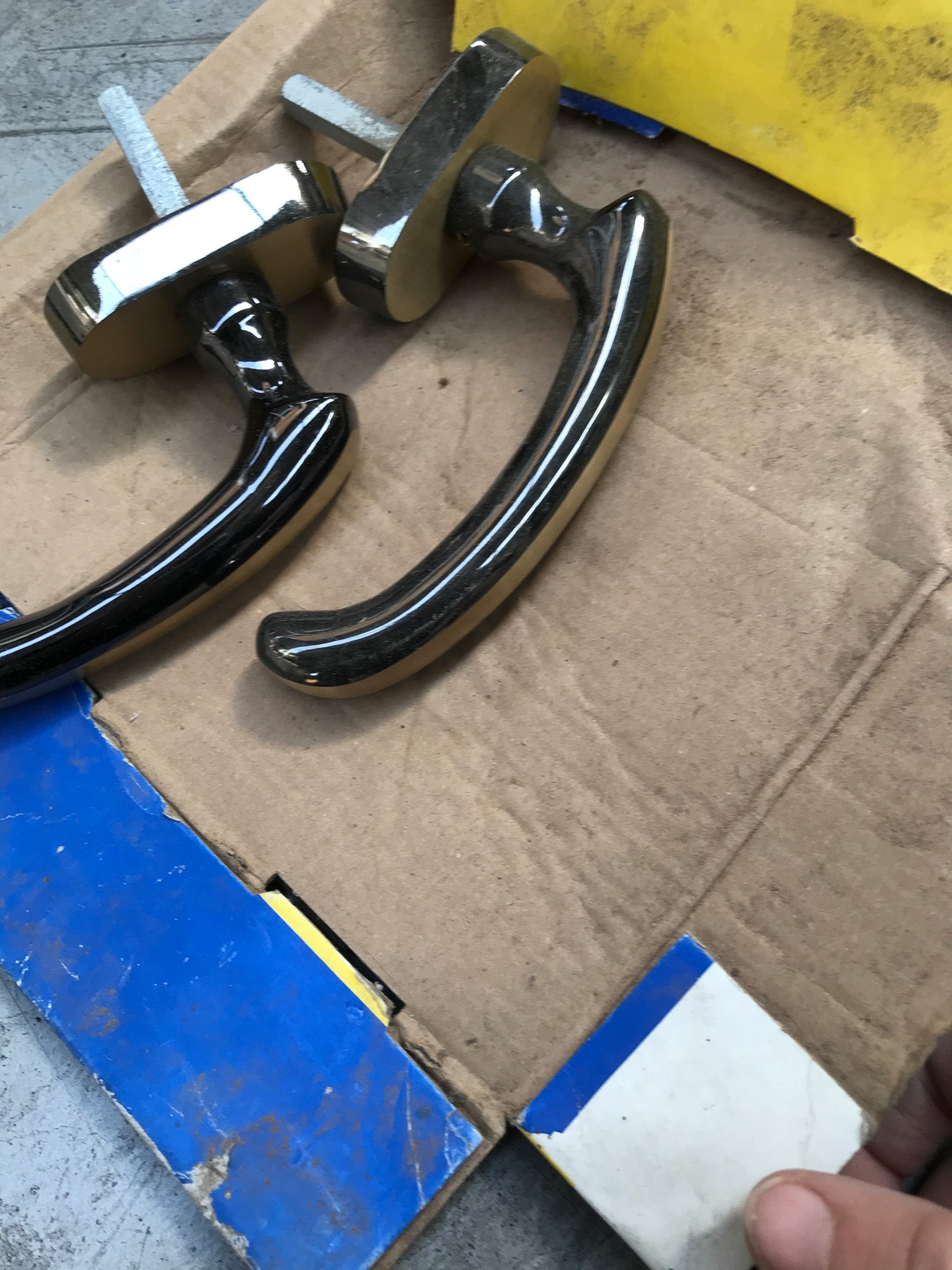 Stock maniglie ed accessori nuovi ed usati Griffer Reguitti Olivari Ghidini