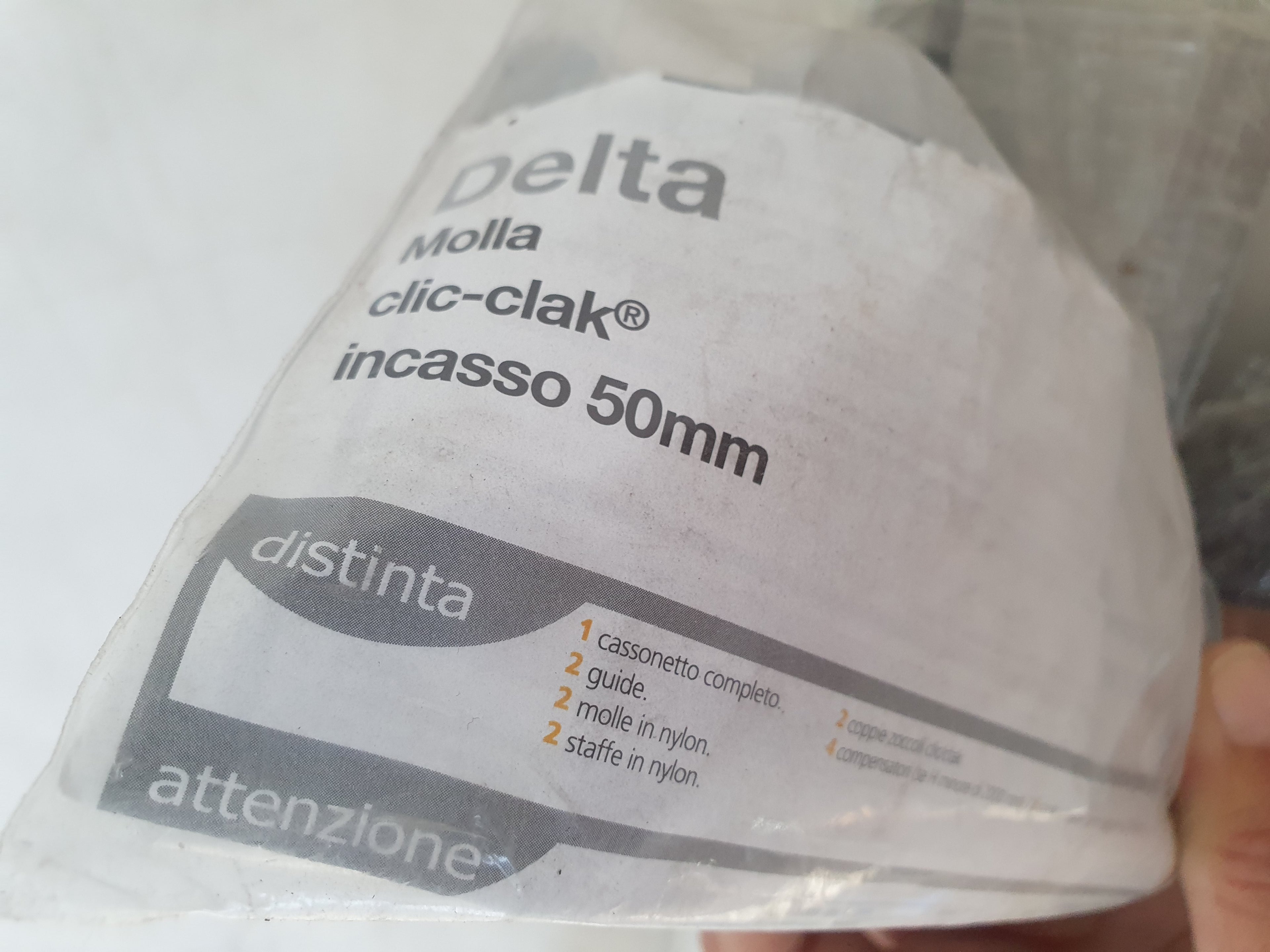 Zanzariera Delta molla clic-clak incasso 50 mm