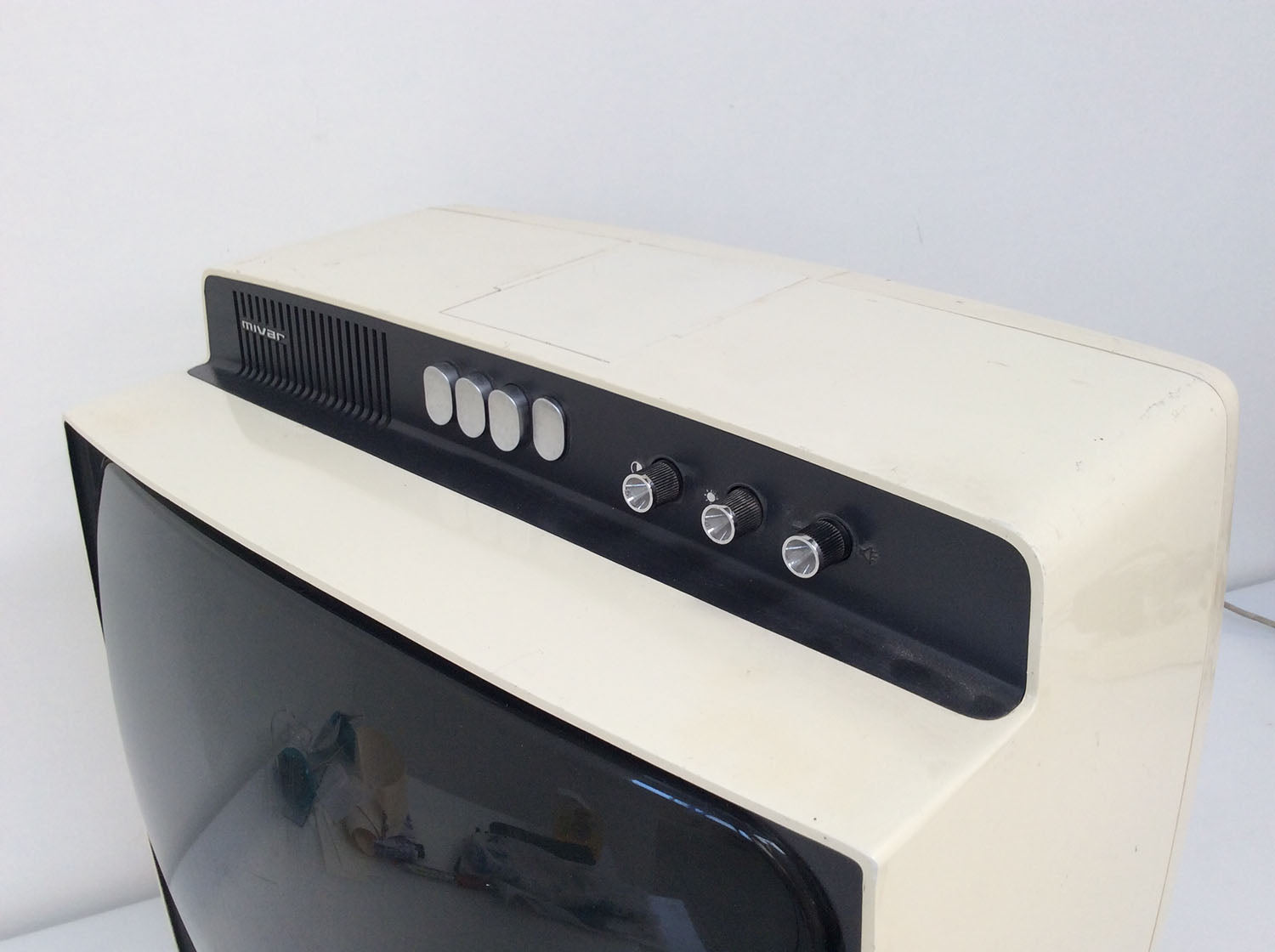 TV vintage del 1973 Mivar televisore 17" T43-B