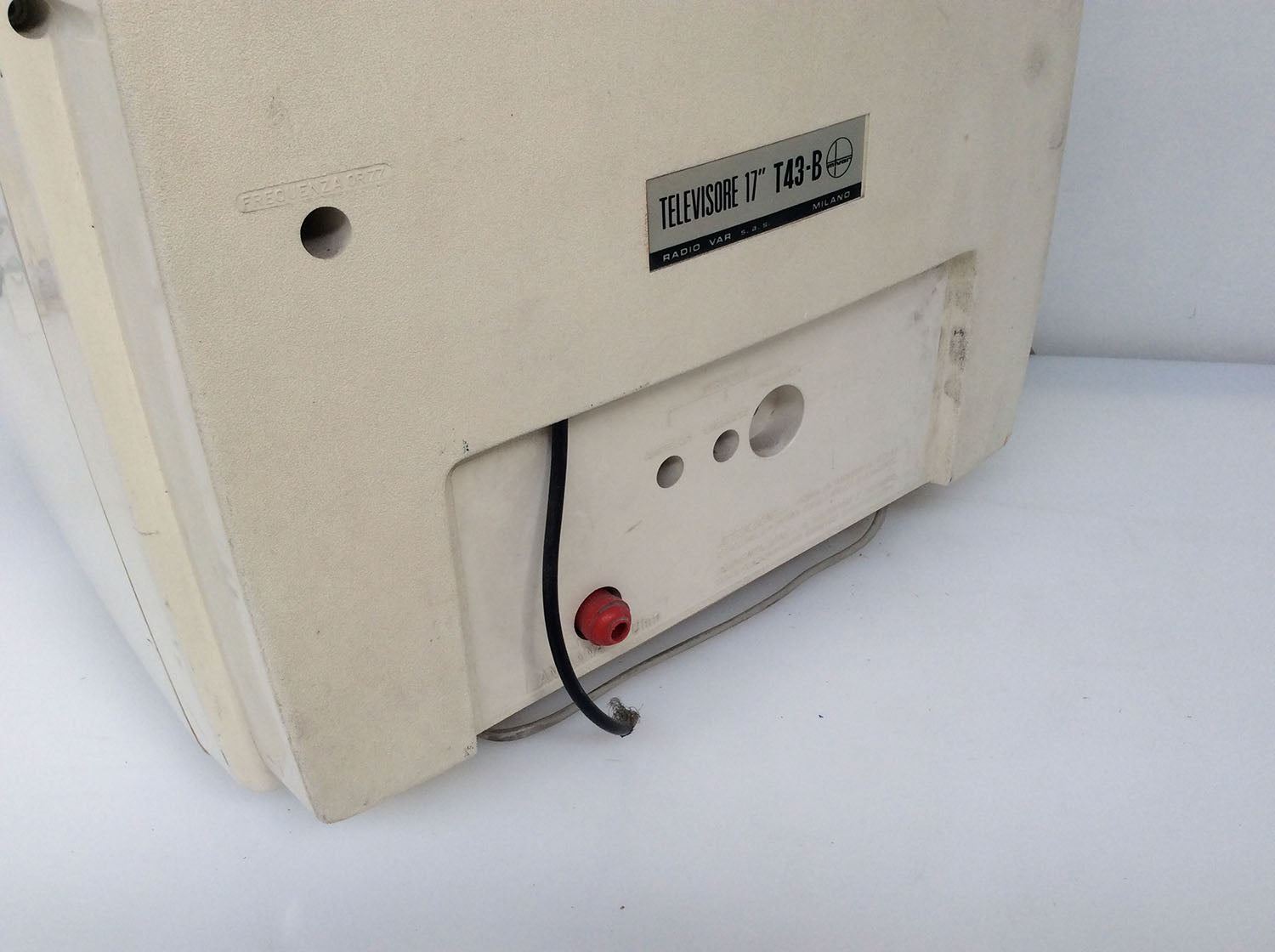 TV vintage del 1973 Mivar televisore 17" T43-B