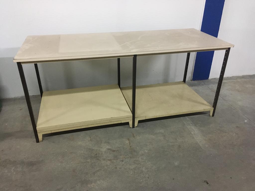 Banco da lavoro L 210 con ripiano intermedio