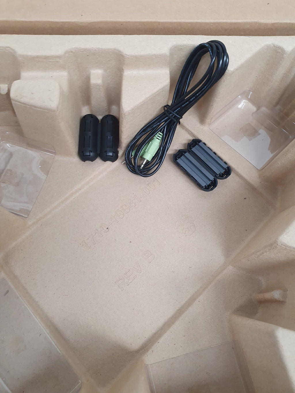 Soundstation Duo Polycom telefono da conferenza plastica appiccicosa