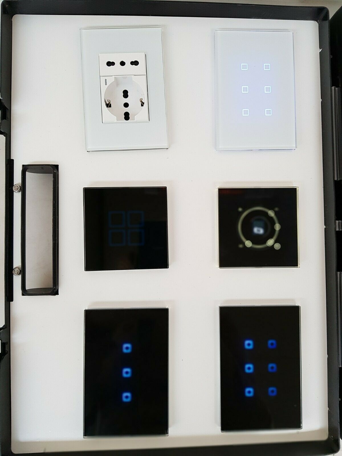 Valigetta 6 campioni iGlass Duemmegi tecnologia touch