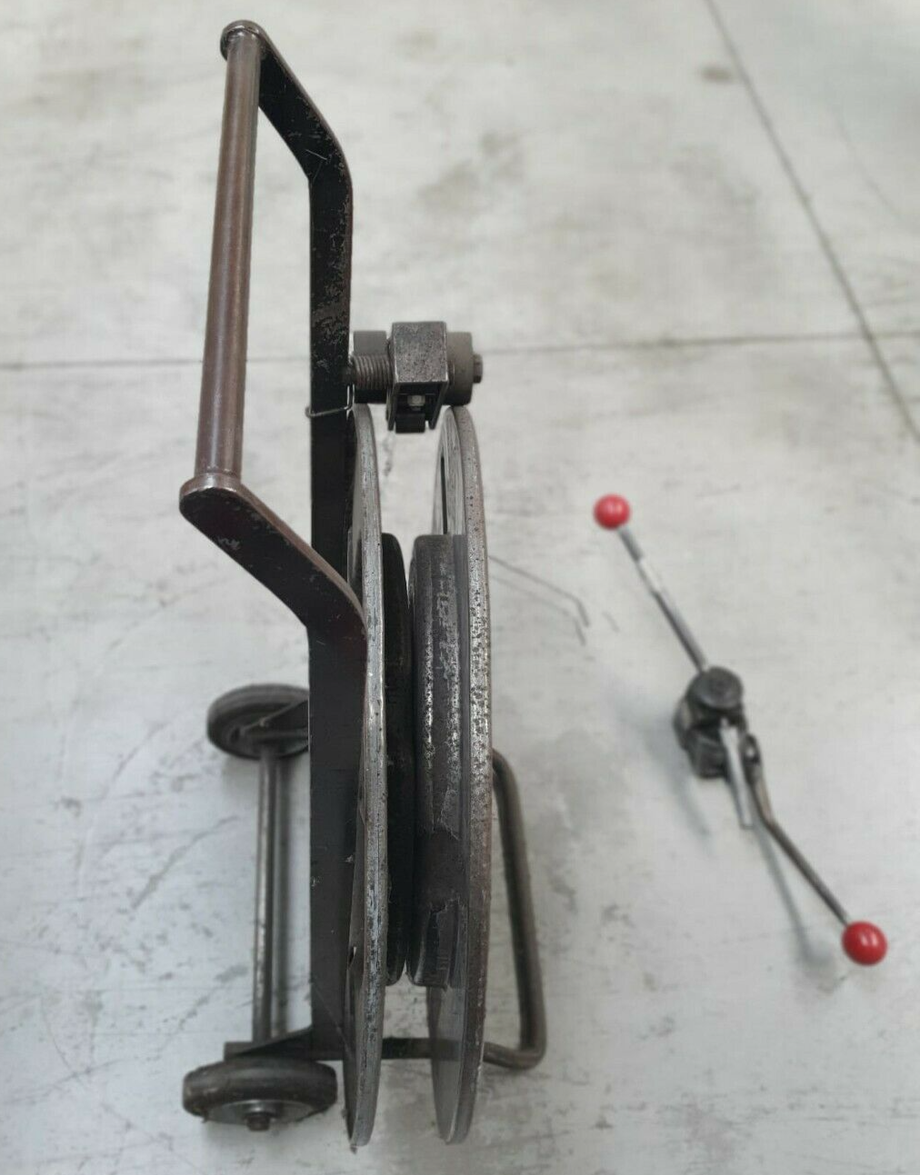 Set di reggiatura reggettatrice manuale FROMM con carrello porta reggia Signode